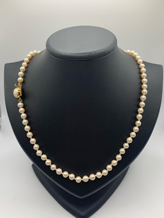 Jewelry - Vintage 6mm faux glass pearl necklace